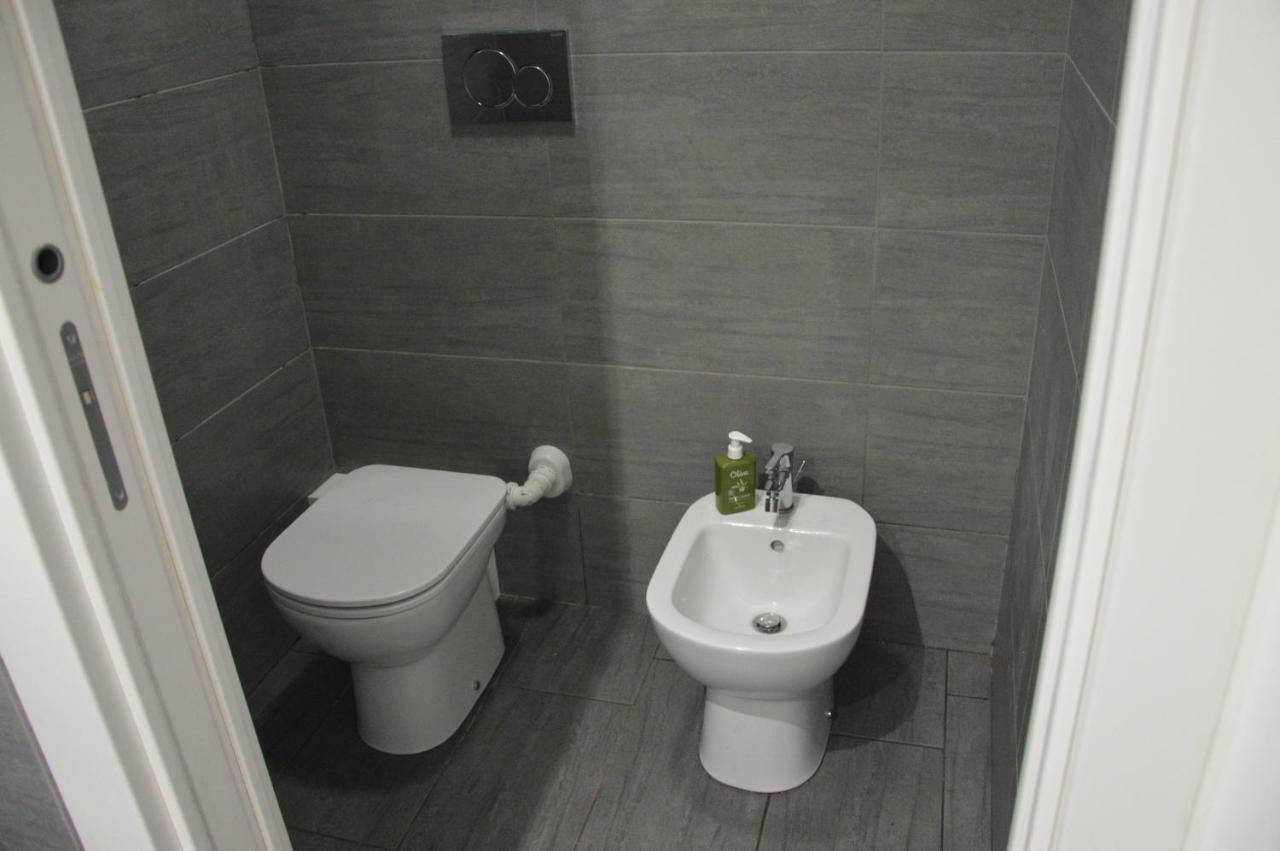 Casa Delle Mimose Apartment Varazze Bagian luar foto