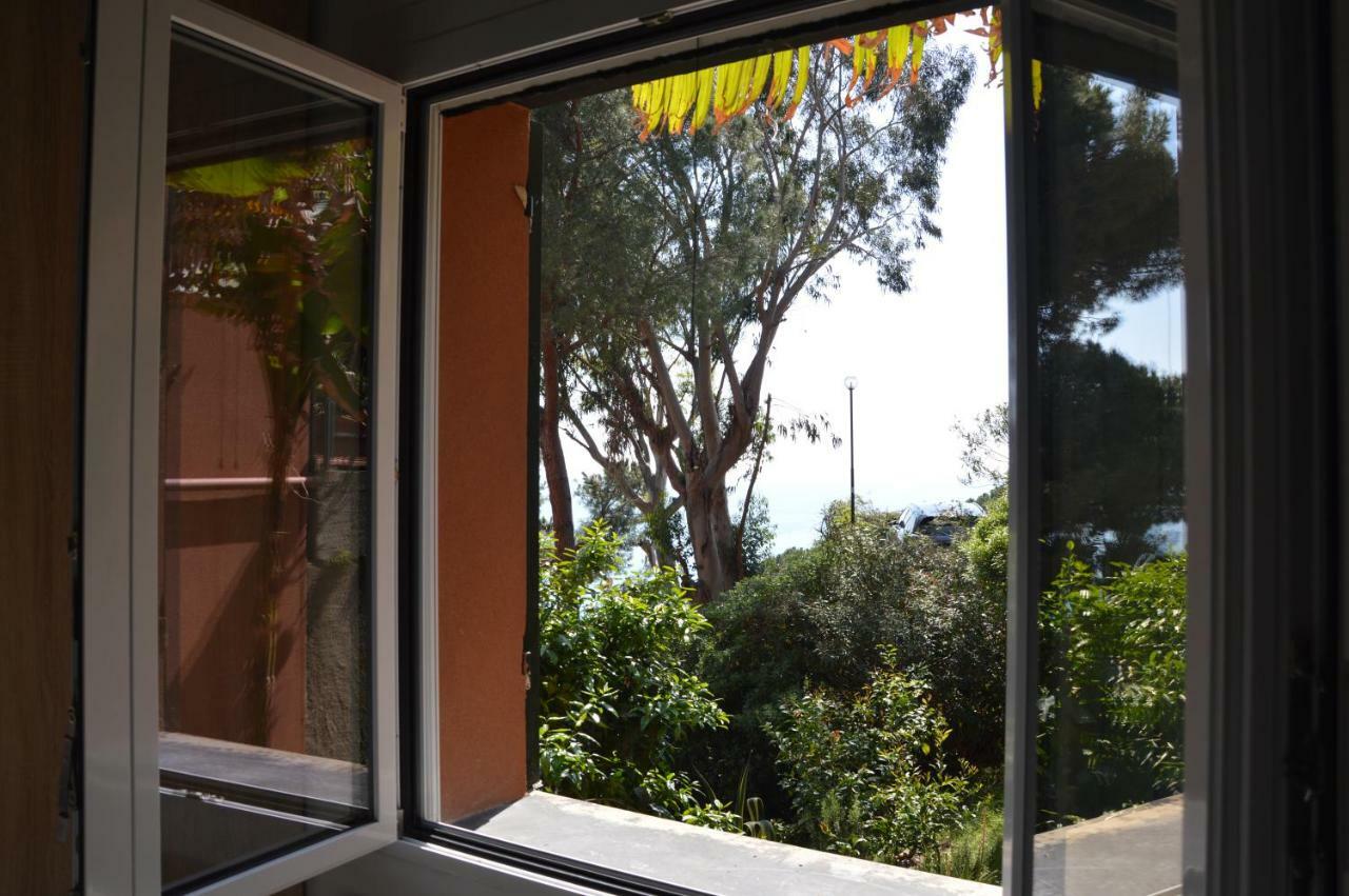 Casa Delle Mimose Apartment Varazze Bagian luar foto